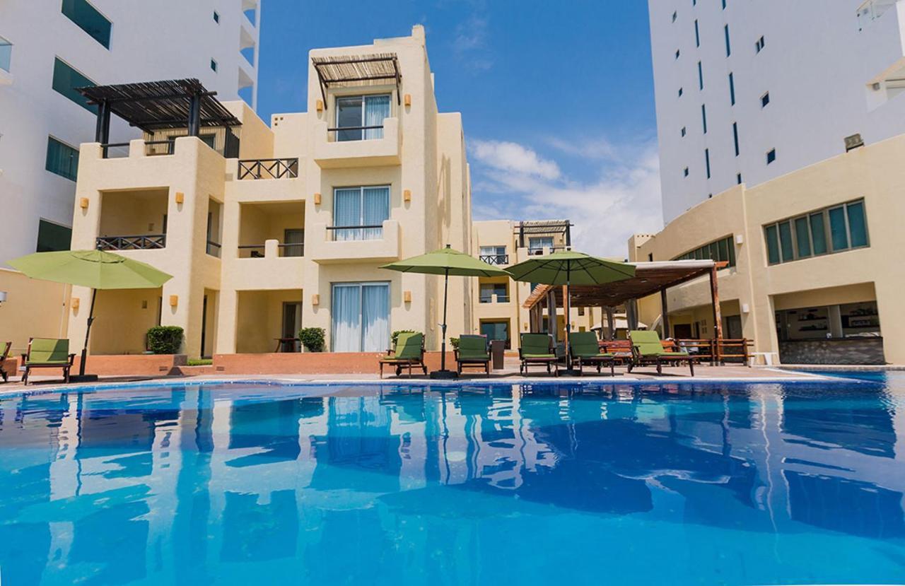 Zafiro Beach Boutique Resort Mazatlán Exterior foto