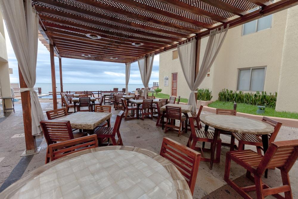 Zafiro Beach Boutique Resort Mazatlán Exterior foto